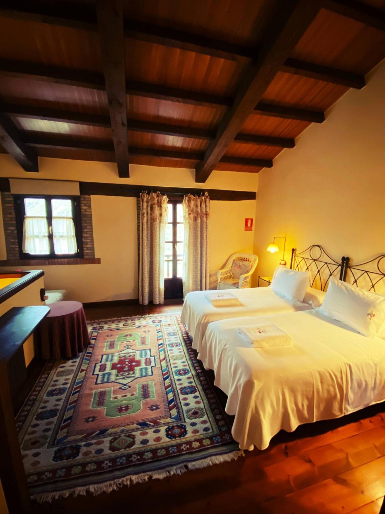Casa Rural La Riba Sames Exteriér fotografie