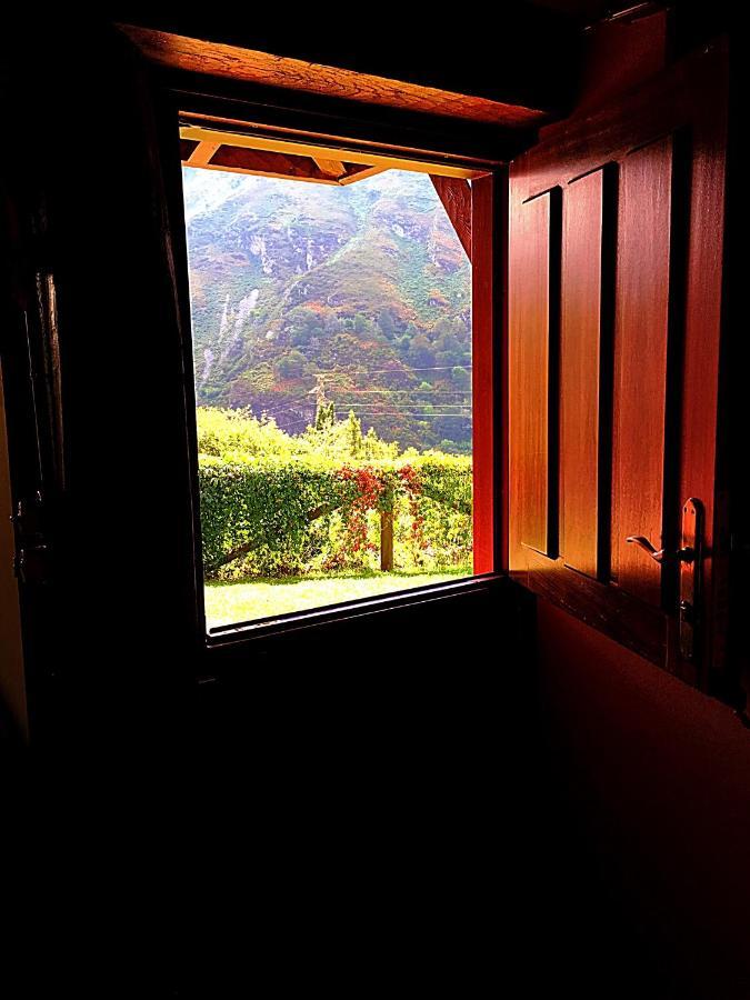 Casa Rural La Riba Sames Exteriér fotografie