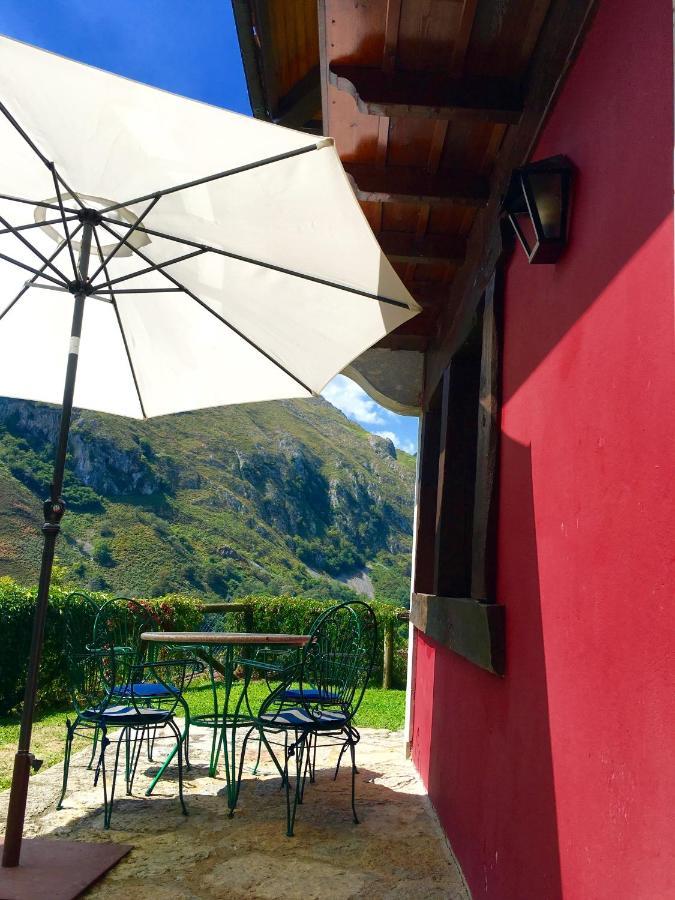 Casa Rural La Riba Sames Exteriér fotografie