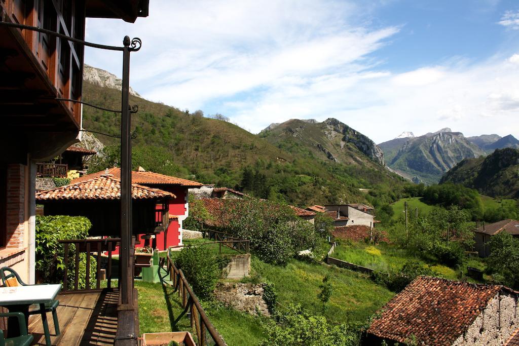 Casa Rural La Riba Sames Exteriér fotografie