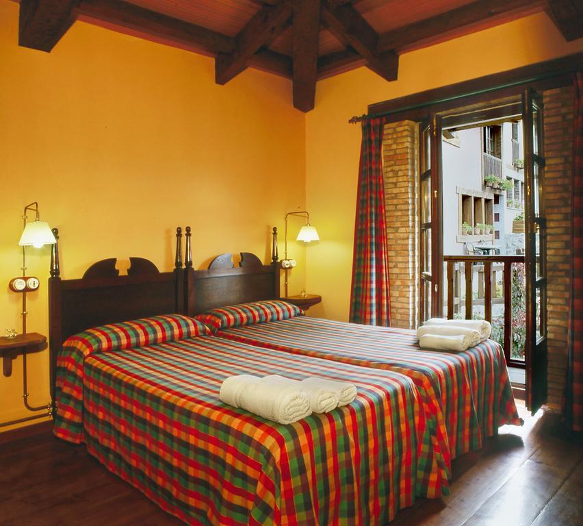Casa Rural La Riba Sames Exteriér fotografie