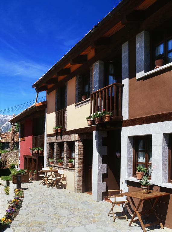 Casa Rural La Riba Sames Exteriér fotografie